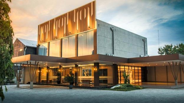 Raden Wijaya Hotel&Convention Mojokerto Bagian luar foto